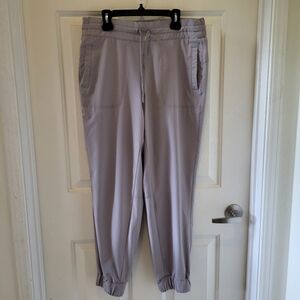 Casual Lightweight Drawstring Jogger Pants in Light Gray